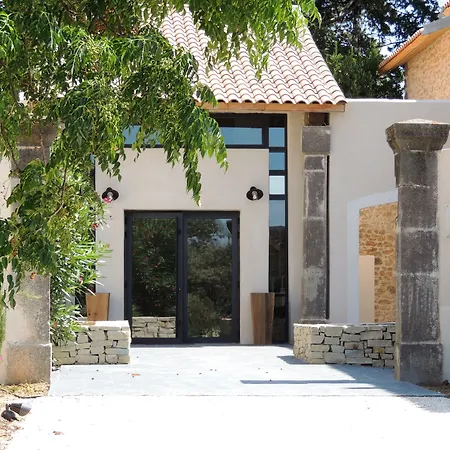 Domaine De La Mandoune 4* 마르세이앙