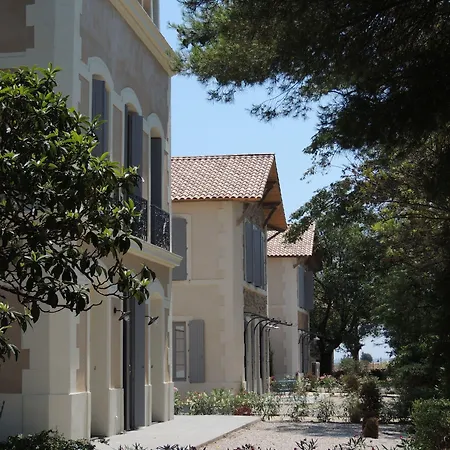 Domaine De La Mandoune 리조트 4*