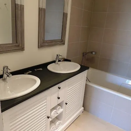 Domaine De La Mandoune Ośrodek wypoczynkowy 4*